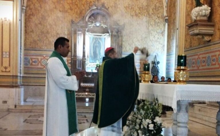 Ante posible deportación masiva, Obispo de Tampico pide acoger a migrantes.