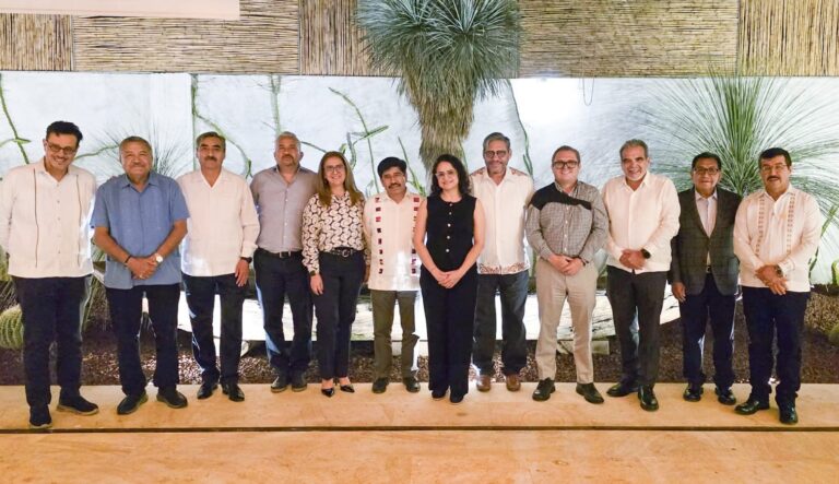 Participa rector de la UAT en reunión nacional con el jurista Hugo Aguilar